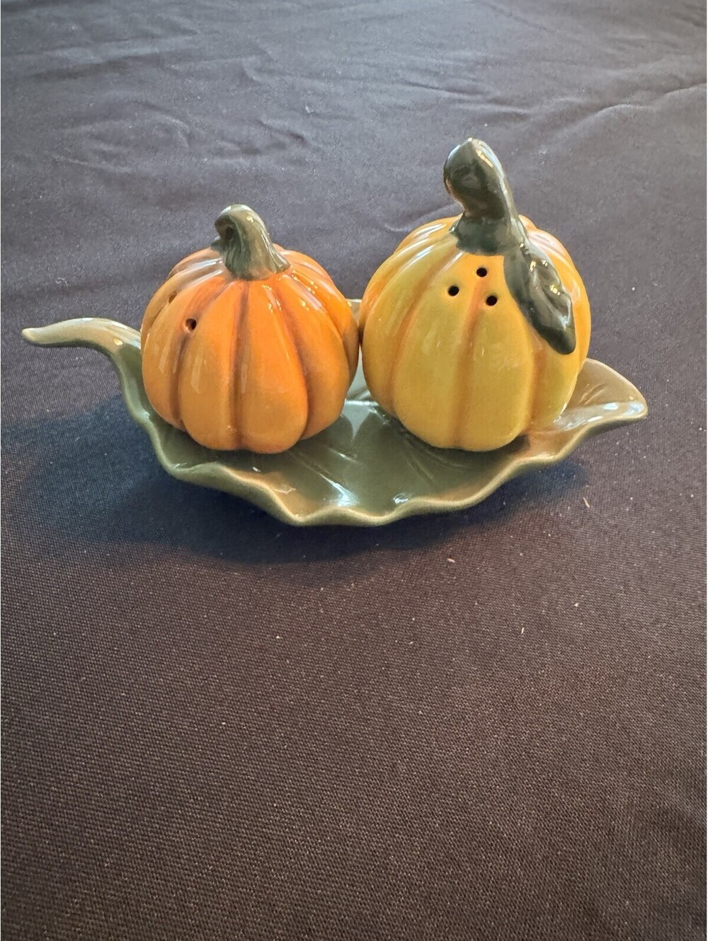 Cracker Barrel Pumpkin Salt and Pepper shakers